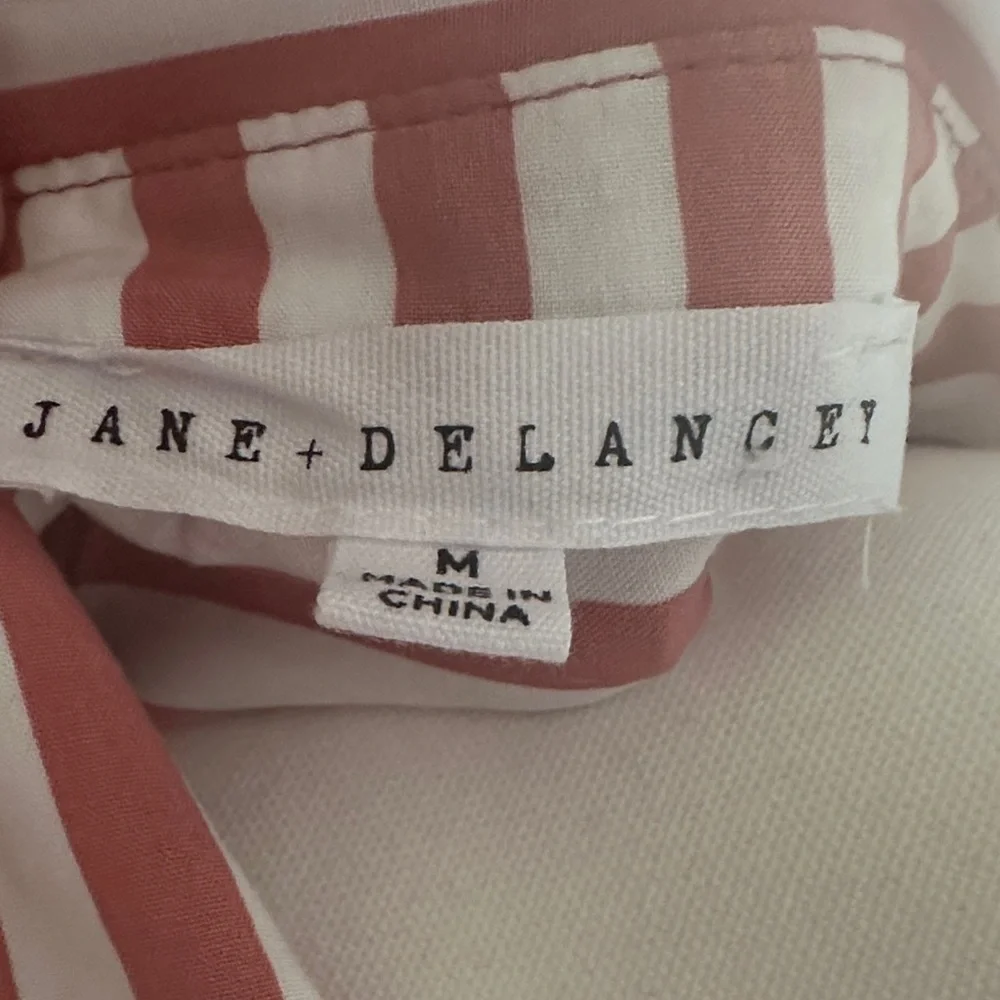 Jane + Delancey Red & White Striped Button-Down Cropped Shirt – Size M - Picture 5 of 8